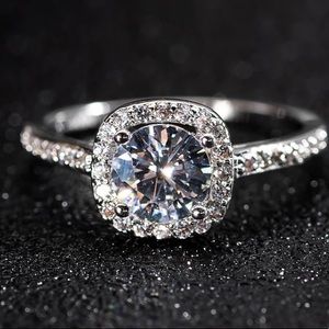 NWOT engagement diamond ring 💍 sterling silver